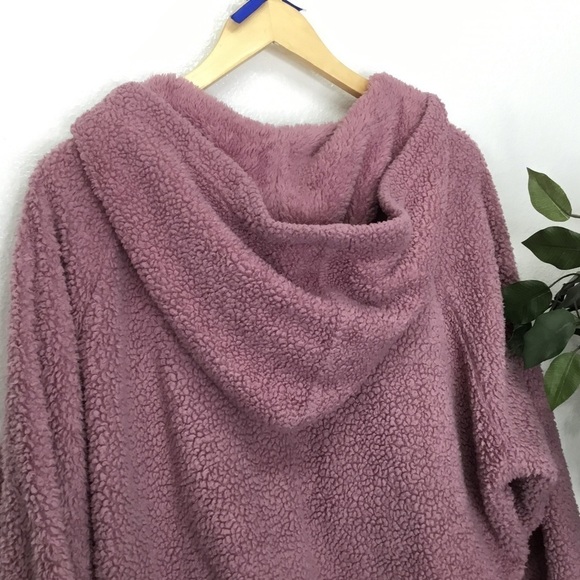 Urban Outfitters Pink Sherpa Cropped Hoodie - Picture 4 of 5